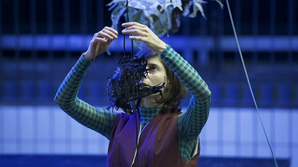 The Broken Promise 2020 - performance miriam jakob „the broken promise“